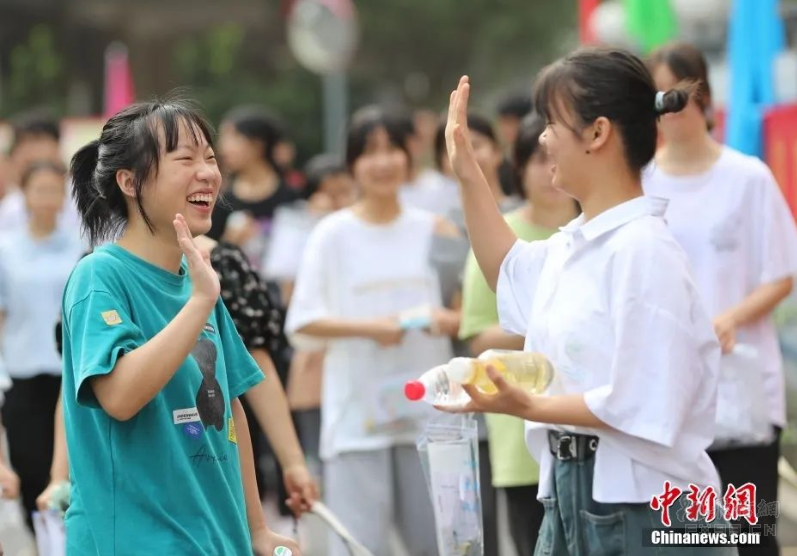 “少爷”留学归来变“负二代”，曲美家居上半年欠债46亿